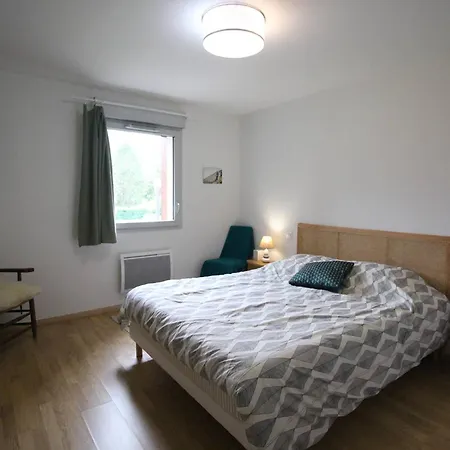 Cozy 3p Avec Balcon Sud, Garage Et Proche Golf - - Fr-1-313-227 דירה